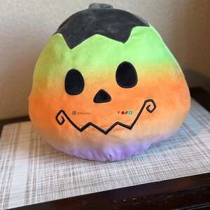 Squishmallows Johanna the Ombre Pumpkin Halloween 8" Plush